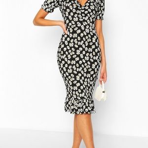 Daisy print bodycon dress size 2 never been worn